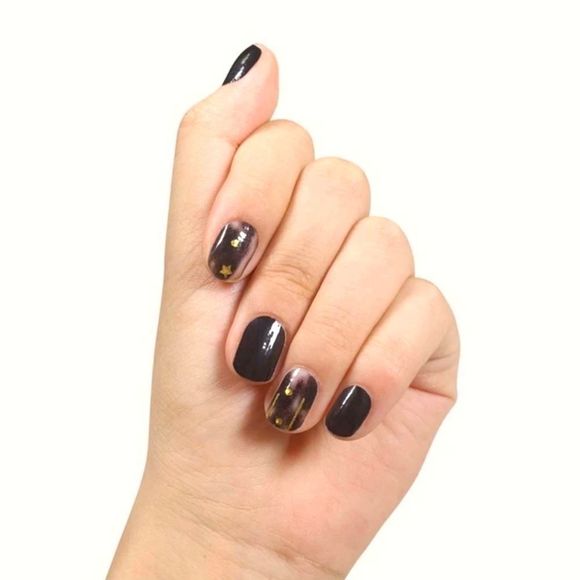 🙋‍♀️Dark night shooting nail art🙋‍♀️ - Picture 1 of 3